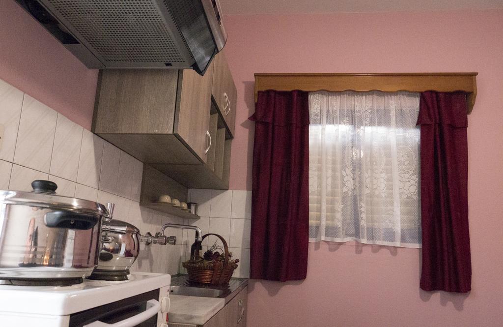 Leader Apartment มิทิคาส ห้อง รูปภาพ
